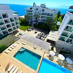 Prima Hotel 3*