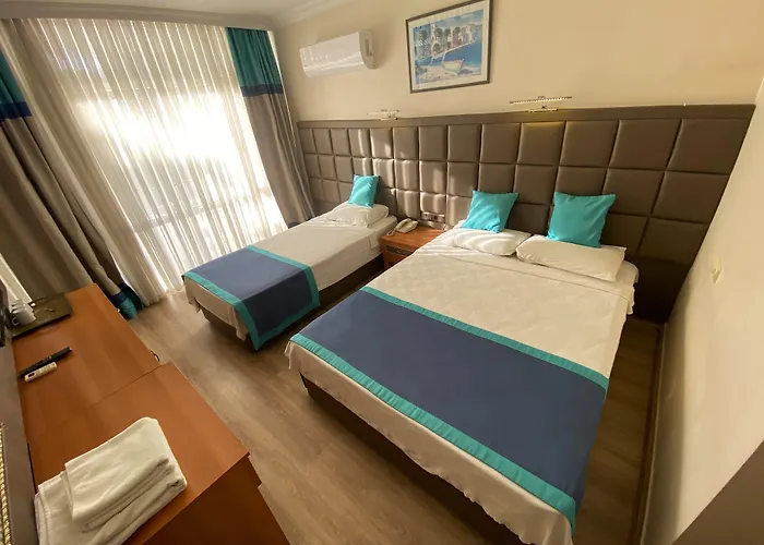 Prima Hotel 3*