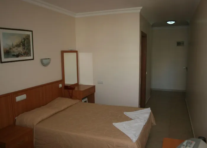 Prima Hotel 3*